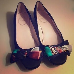 EMILIO PUCCI BOW FLATS SZ 37.5